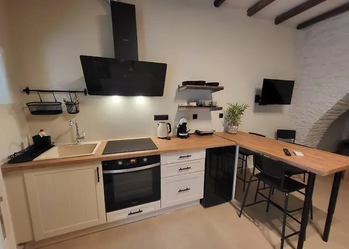 Coucou Boutique Chora (Ios)