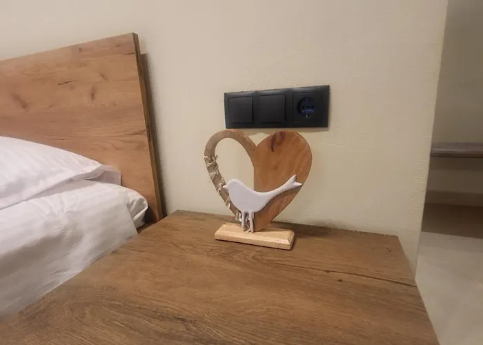 Coucou Boutique * Chora